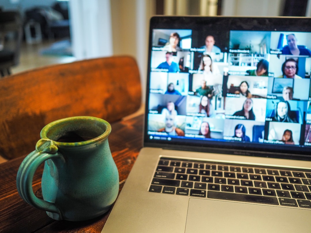 Strategies-for-utilizing-Instagram-Live-for-marketing-purposes